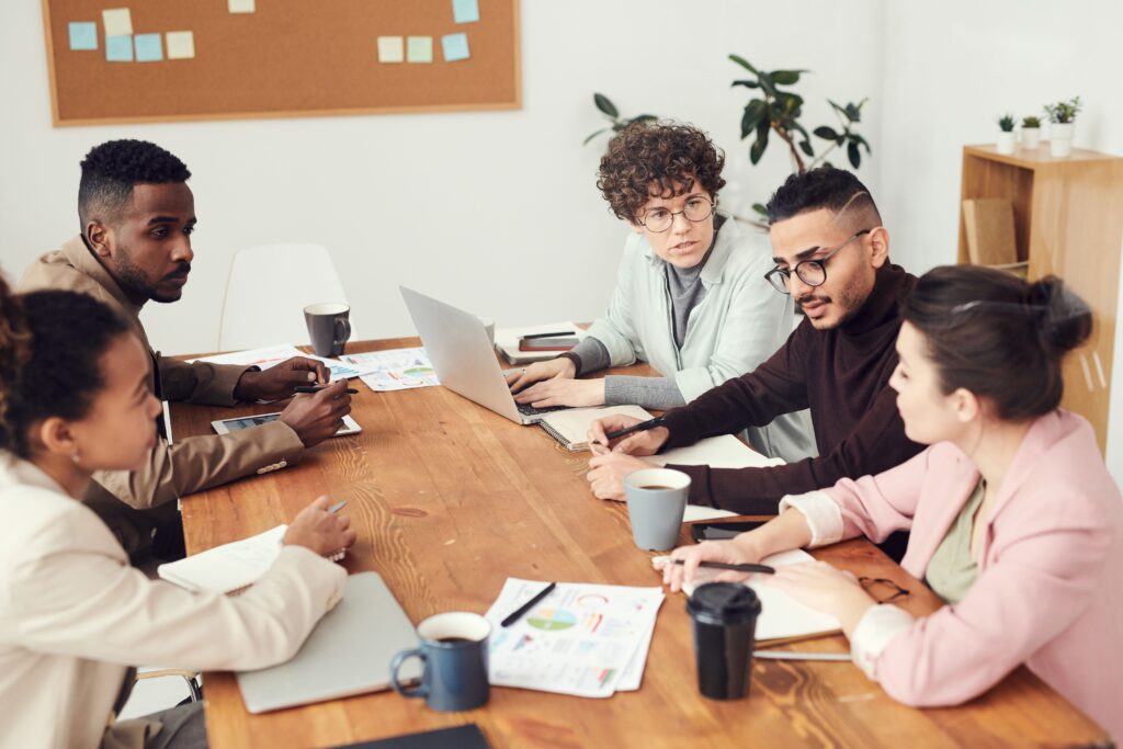 Scattered immigration process compared with centralized team workflow